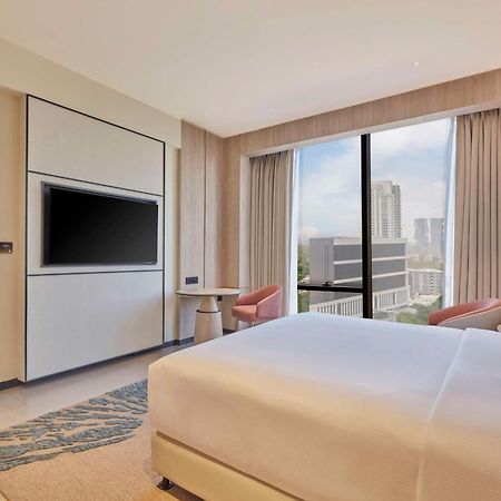 גורגאון Hilton Gurugram Baani City Centre מראה חיצוני תמונה