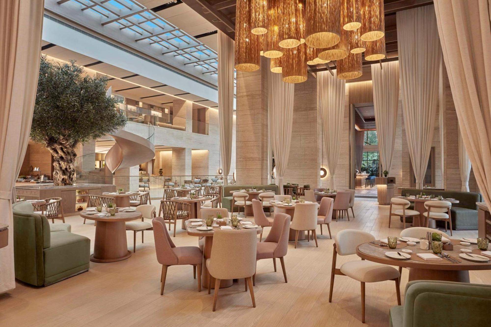 גורגאון Hilton Gurugram Baani City Centre מראה חיצוני תמונה