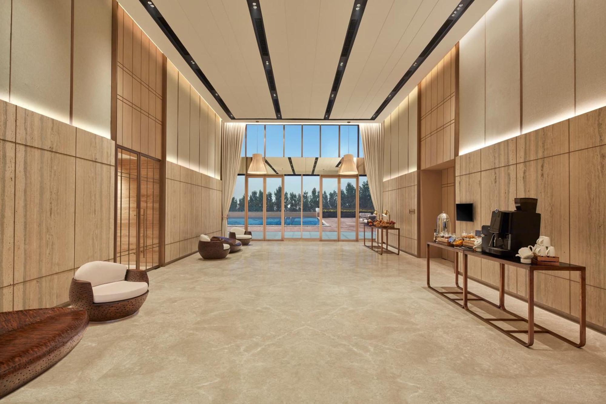גורגאון Hilton Gurugram Baani City Centre מראה חיצוני תמונה