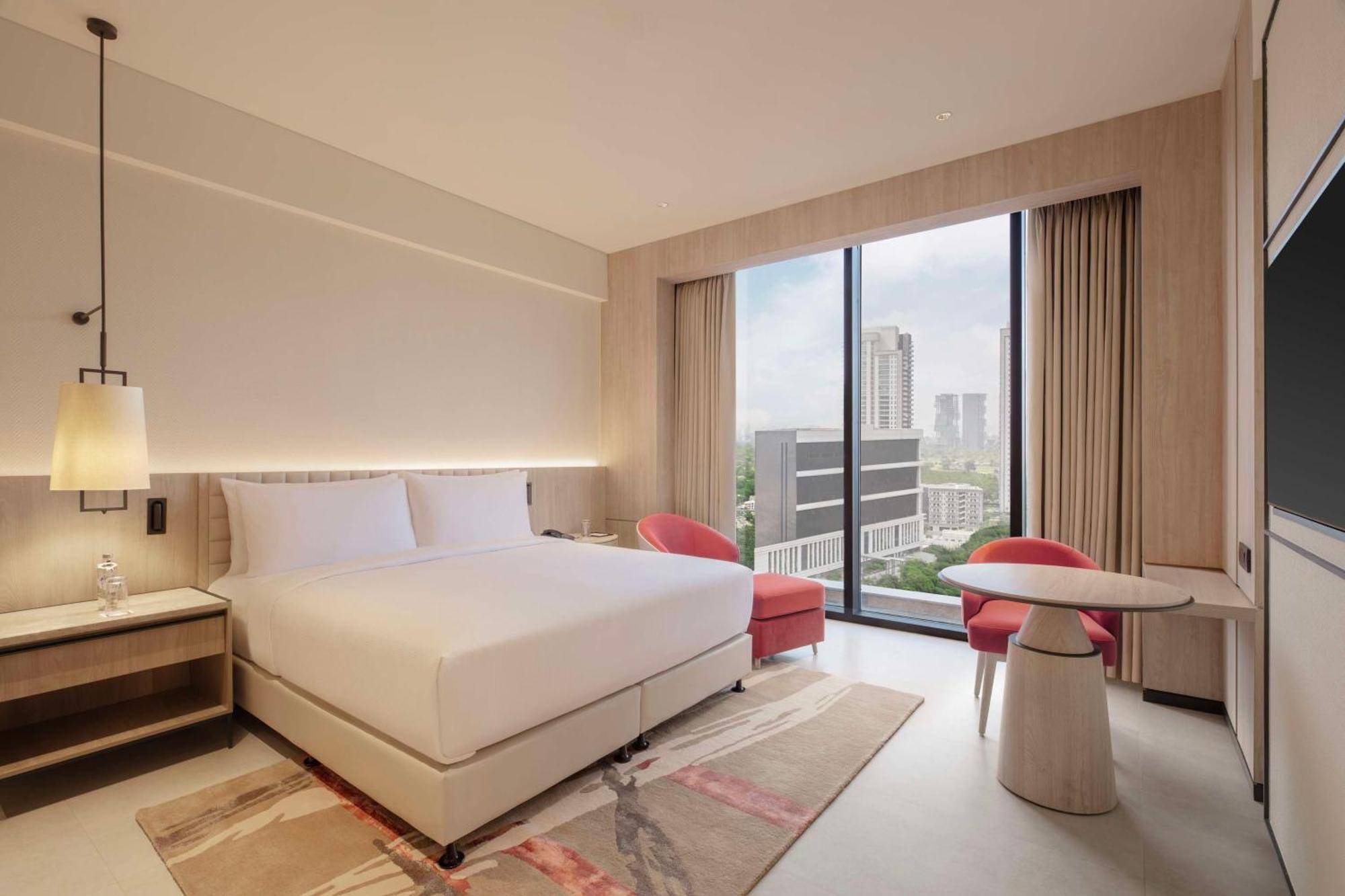גורגאון Hilton Gurugram Baani City Centre מראה חיצוני תמונה